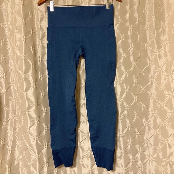 Lululemon Blue Ebb to Street Seamless Leggings Pants - Picture 4 of 15